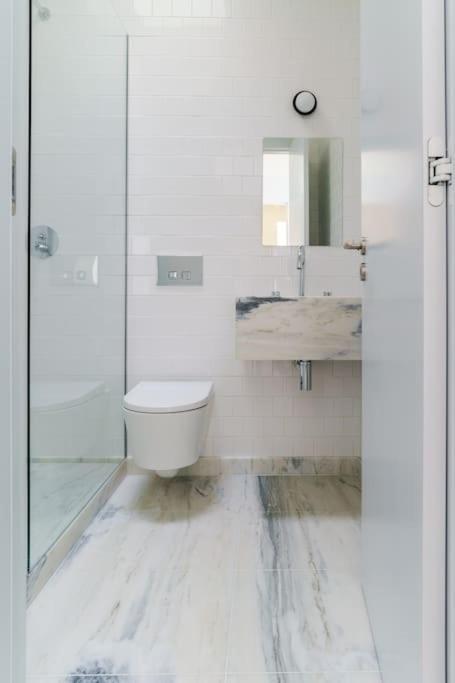 Modern & Bright - Faro Mercado Apt 22 المظهر الخارجي الصورة