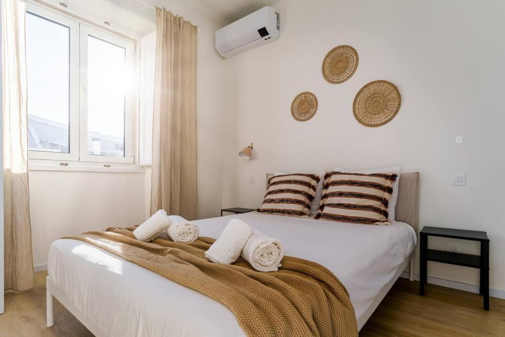 Modern & Bright - Faro Mercado Apt 22 المظهر الخارجي الصورة